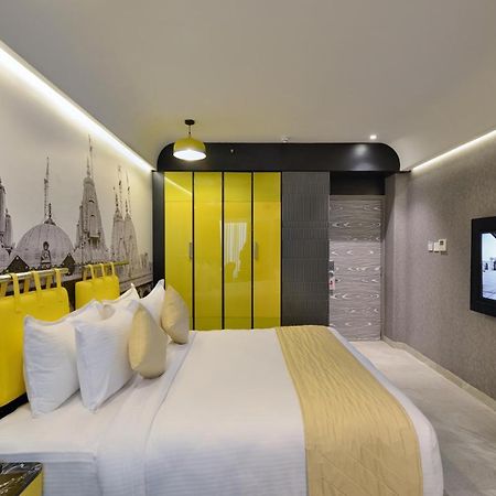 Regenta Central Antarim Αχμπανταμπάντ Εξωτερικό φωτογραφία